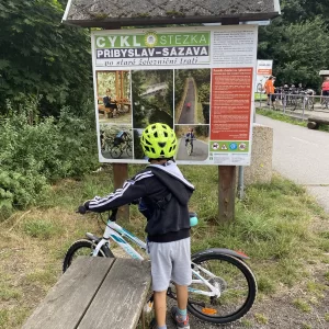 Na kole ze Sázavy po staré železniční trati - Vysočina s dětmi