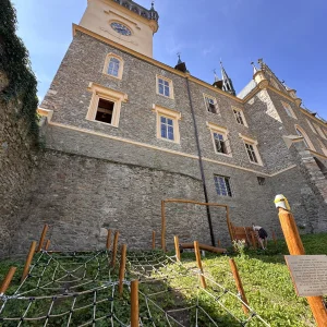 Za humny je Vodní dům a zámek Zruč - Vysočina s dětmi