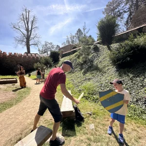 Za humny je Vodní dům a zámek Zruč - Vysočina s dětmi