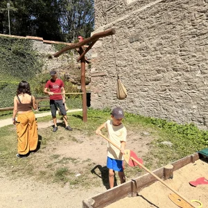 Za humny je Vodní dům a zámek Zruč - Vysočina s dětmi