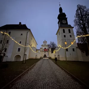 Světelný adventní kalendář na Zámku Žďár / 14 - Vysočina s dětmi